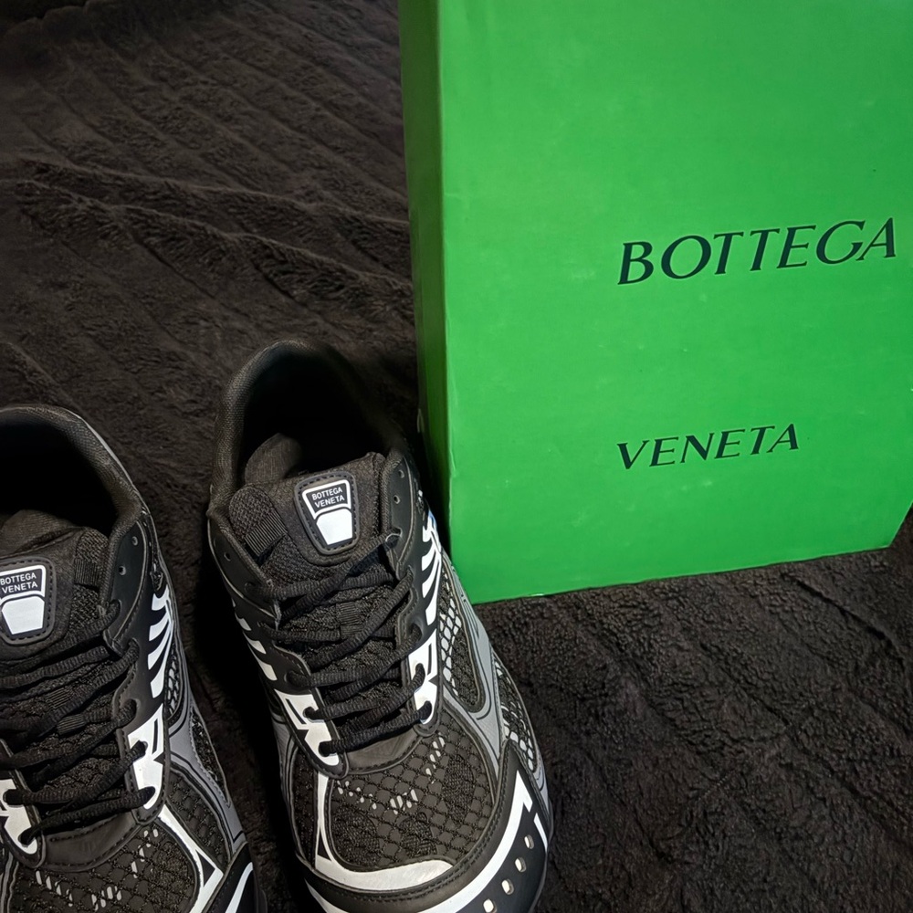 Bottega Veneta Black & White